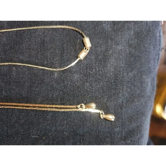 Lot of 6 necklaces, 3 gold tone 3 silver tone - Picture 11 of 11